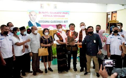 Gubernur NTT Bantu 1.000 Kompor Berbahan Bakar Pelet Biomasa untuk Kabupaten Ende